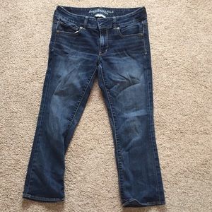 NWOT AEO Artist Crop Super Stretch 10